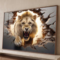 Leão dourado rugindo saltando de parede cinza rachada com luz ao fundo em efeito 3D, quadro decorativo
