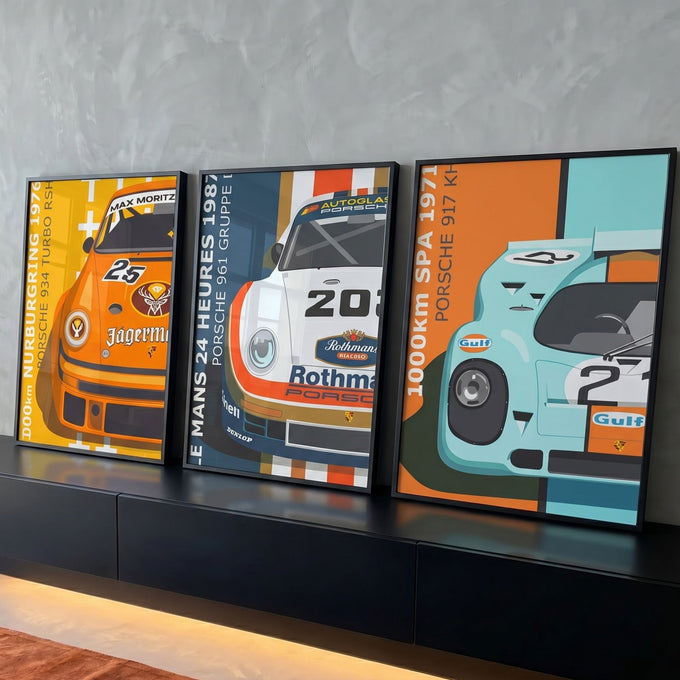 Trio de Porsches de corrida 934, 961 e 917 com pinturas Jägermeister, Rothmans e Gulf, quadro decorativo