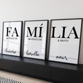 Trio de telas com frase Família, loucura, barulho e amor em letras pretas sobre branco, quadro decorativo