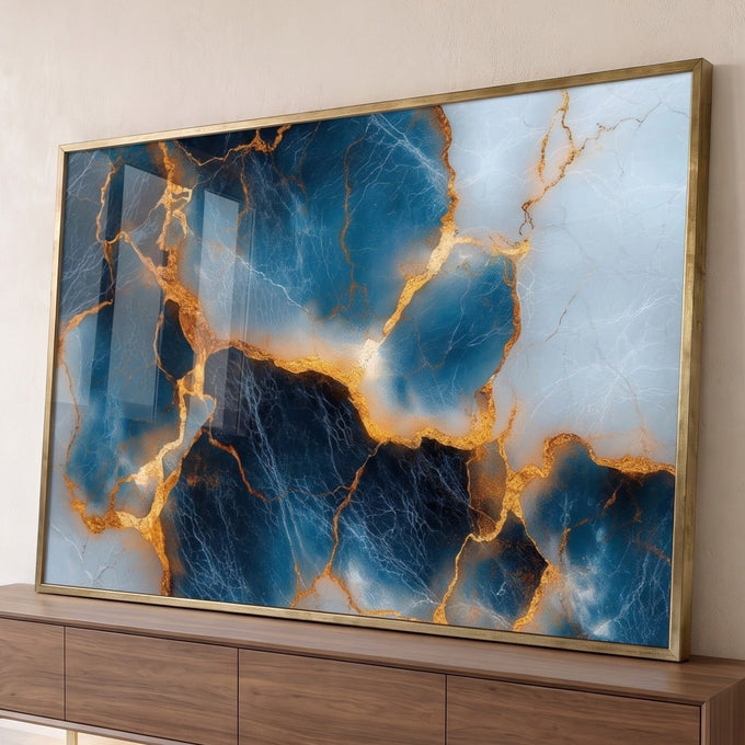 Mármore azul profundo e claro com veios dourados brilhantes em estilo abstrato, quadro decorativo