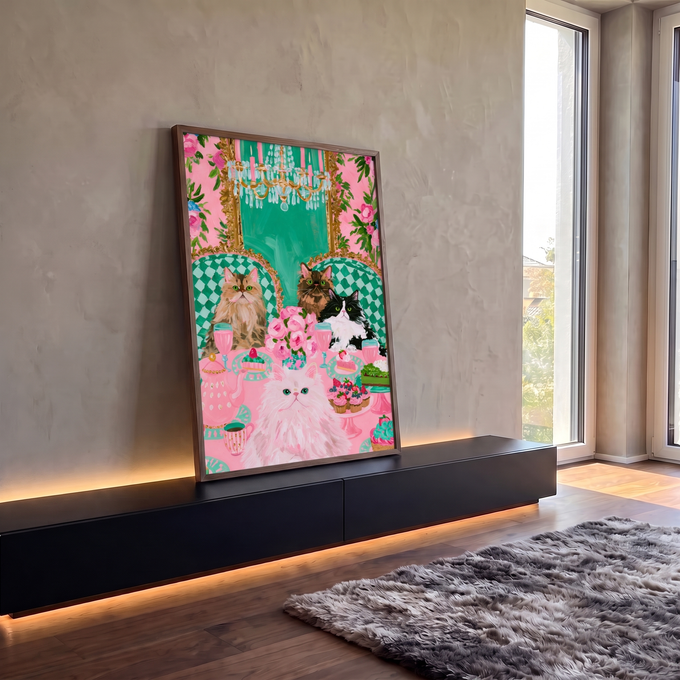 Quadro Decorativo Gatos em Chá da Tarde Rosa e Verde | quadros decorativos para sala | quatro gatos peludos numa mesa de chá rosa e verde cercados de doces e flores | em Quadros para Sala | Porao dos Quadros