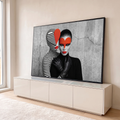 Duas mulheres fashion, uma de listras preto e branco e outra com máscara de coração vermelho, quadro decorativo
