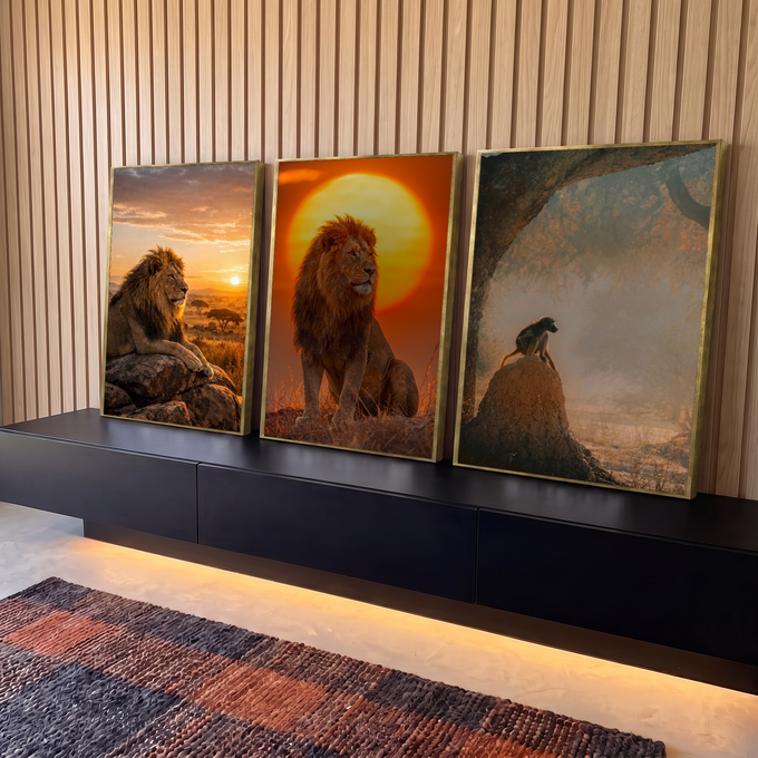 Quadro Decorativo Kit 3 Telas Leões e Babuíno para Sala | quadros decorativos para sala | leões e babuíno na savana africana ao pôr do sol em três cenas | em Quadros para Sala | Porao dos Quadros