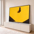 Quadro Decorativo Grande Varanda Amarela para Sala Amarelo | quadros decorativos para sala | parede amarela com varanda de ferro, mulher observando e homem olhando para cima | em Quadros para Sala | Porao dos Quadros