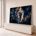 Quadro Decorativo Grande Leão com Coroa Azul para Sala | quadros decorativos para sala | leão de perfil com coroa dourada sobre fundo azul escuro com respingos de tinta | em Quadros para Sala | Porao dos Quadros