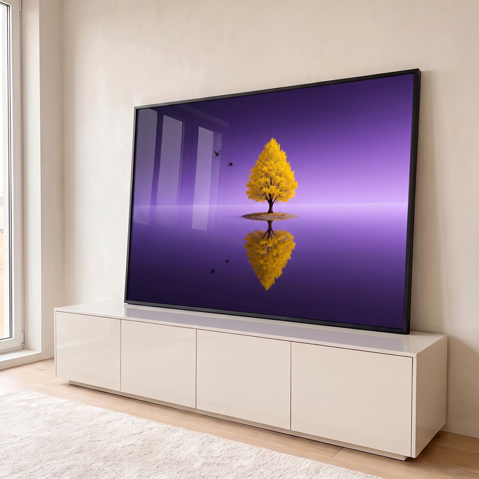 Árvore amarela solitária em pequena ilha refletida em lago sob céu roxo com pássaros, quadro decorativo