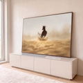 Quadro Decorativo Grande Cavalo Correndo para Sala Marrom | quadros decorativos para sala | cavalo marrom correndo em silhueta com crina ao vento e poeira dourada | em Quadros para Sala | Porao dos Quadros