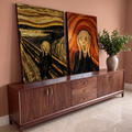 Quadro Decorativo Kit 2 Telas Grito de Munch para Sala | quadros decorativos para sala | figura gritando em duas versões de cor, uma marrom e outra laranja, sobre ponte ondulada | em Quadros para Sala | Porao dos Quadros