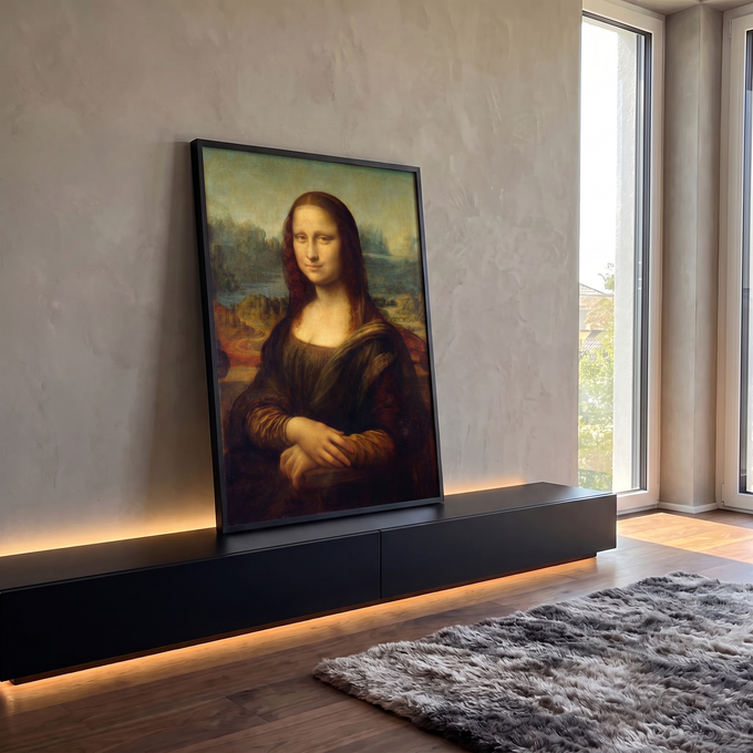 Mona Lisa de Leonardo da Vinci, retrato com sorriso enigmático e paisagem ao fundo, quadro decorativo
