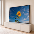 Quadro Decorativo Grande Girassol em Campo para Sala Amarelo | quadros decorativos para sala | girassol em destaque contra céu azul com campo de girassóis ao fundo | em Quadros para Sala | Porao dos Quadros