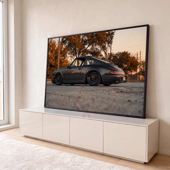 Porsche 911 clássico cinza-grafite rebaixado com rodas raiadas ao pôr do sol de outono, quadro decorativo