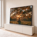 Árvore frondosa de outono com o sol atrás do tronco e folhas caindo sobre o campo, quadro decorativo