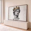 Quadro Decorativo Grande Busto Clássico para Sala Preto | quadros decorativos para sala | busto clássico fragmentado em nanquim preto e branco com coroa dourada ornamentada | em Quadros para Sala | Porao dos Quadros
