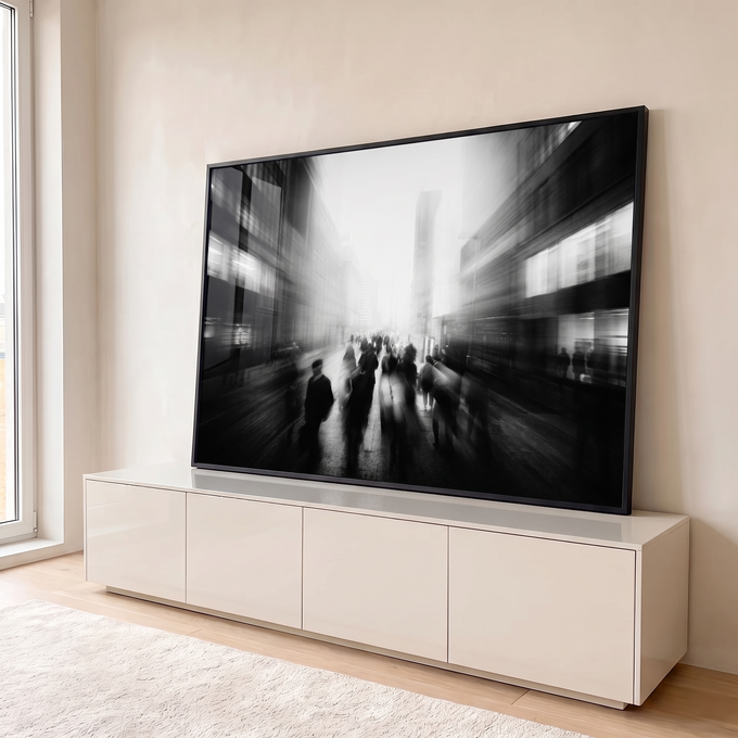 Quadro Decorativo Grande Rua Urbana para Sala Preto | quadros decorativos para sala | rua urbana em preto e branco com silhuetas borradas em longa exposição | em Quadros para Sala | Porao dos Quadros