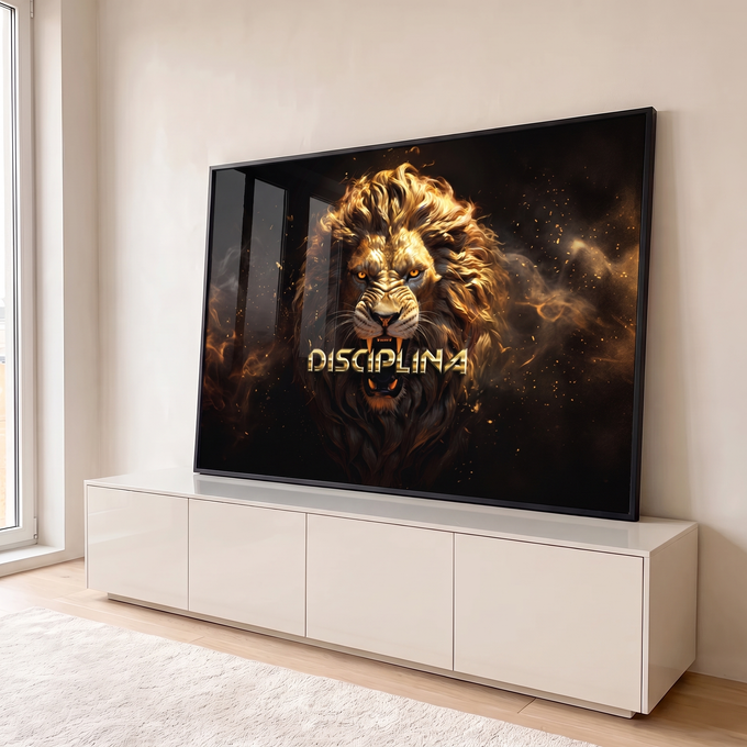 Leão rugindo de juba dourada com a palavra Disciplina em fundo preto com fumaça, quadro decorativo