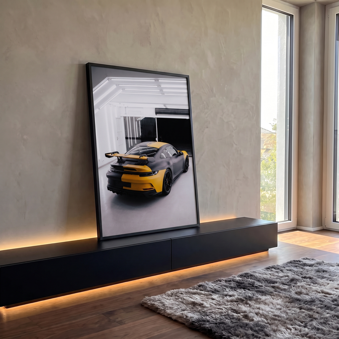 Quadro Decorativo Grande Esportivo e Amarelo para Sala Cinza | quadros decorativos para sala | carro esportivo cinza fosco com faixa amarela e aerofólio em garagem iluminada | em Quadros para Sala | Porao dos Quadros