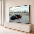 Porsche 911 Targa preto com interior caramelo e portas abertas diante do skyline de Nova York, quadro decorativo