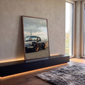 Porsche 911 Targa preto com rodas bronze em terraço com arranha-céus e céu nublado, quadro decorativo