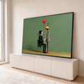 Casal estilizado em 3D de mãos dadas sob balão de coração vermelho em fundo verde, quadro decorativo