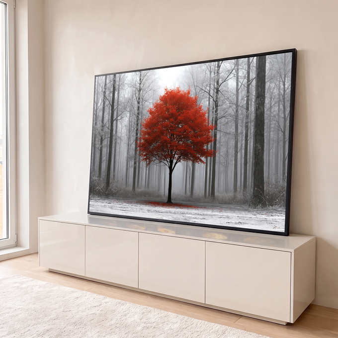 Árvore de folhas vermelhas no centro de uma floresta cinza com neblina e chão nevado, quadro decorativo