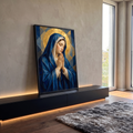 Quadro Decorativo Grande Nossa Senhora Geométrico para Sala | quadros decorativos para sala | Nossa Senhora em oração com manto azul facetado e halo dourado geométrico | em Quadros para Sala | Porao dos Quadros