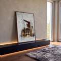 Fachada de loja em vidro e madeira sobre esboço arquitetônico com anotações, fundo branco, quadro decorativo