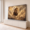 Leão coroado caminhando entre nuvens douradas com Jesus ao fundo, pintura a óleo, quadro decorativo