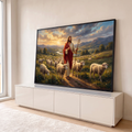 Jesus de manto vermelho com cajado guiando ovelhas em vale verde com rio ao pôr do sol, quadro decorativo