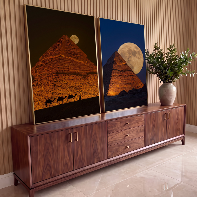 Quadro Decorativo Kit 2 Telas Pirâmides do Egito para Sala | quadros decorativos para sala | pirâmides do Egito iluminadas à noite com lua cheia em duas composições | em Quadros para Sala | Porao dos Quadros