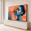 Retrato de mulher negra em azul com sol laranja pintado no olho e veleiro no mar, quadro decorativo