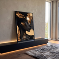 Quadro Decorativo Mulher de Perfil em Preto e Dourado | quadros decorativos para sala | mulher negra de perfil com turbante preto e pinceladas douradas texturizadas | em Quadros para Sala | Porao dos Quadros