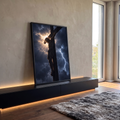 Quadro Decorativo Grande Jesus Crucificado para Sala Preto | quadros decorativos para sala | Jesus crucificado contra céu tempestuoso com raios de luz e relâmpago | em Quadros para Sala | Porao dos Quadros