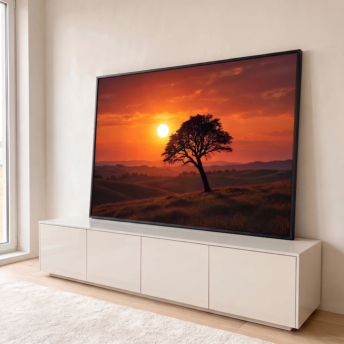 Quadro Decorativo Grande Árvore Solitária Colinas para Sala | quadros decorativos para sala | árvore solitária em silhueta contra um pôr do sol laranja intenso em colinas | em Quadros para Sala | Porao dos Quadros