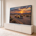 Hot rod amarelo enferrujado com motor turbo numa estrada no deserto ao pôr do sol, quadro decorativo