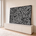 Padrão abstrato de labirinto geométrico diagonal em preto e branco com detalhes cinza, quadro decorativo