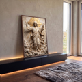 Quadro Decorativo Grande Jesus Cristo Cruz Dourada para Sala | quadros decorativos para sala | Jesus Cristo em relevo bege e dourado com braços abertos diante de uma cruz | em Quadros para Sala | Porao dos Quadros