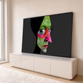 Quadro Decorativo Grande Rosto Surreal para Sala Verde | quadros decorativos para sala | rosto em perfil com pele verde texturizada e nariz rosa vibrante, olhos realistas | em Quadros para Sala | Porao dos Quadros