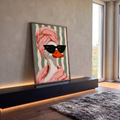 Quadro Decorativo Ganso de Óculos Escuros e Toalha Rosa | quadros decorativos para sala | ganso branco com toalha rosa, óculos escuros e roupão sobre fundo listrado verde | em Quadros para Sala | Porao dos Quadros