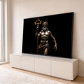 Quadro Decorativo Grande Deus Grego para Sala Preto | quadros decorativos para sala | figura masculina mitológica metálica com coroa de espinhos dourada e tridente sobre fundo preto | em Quadros para Sala | Porao dos Quadros