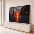 Quadro Decorativo Grande Pôr do Sol Rua Arborizada para Sala | quadros decorativos para sala | rua vazia com sol intenso ao fundo entre árvores e raios de luz alaranjados | em Quadros para Sala | Porao dos Quadros
