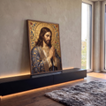 Quadro Decorativo Grande Jesus Cristo Dourado para Sala | quadros decorativos para sala | Jesus Cristo em oração com manto azul e halo dourado sobre fundo floral ornamentado | em Quadros para Sala | Porao dos Quadros