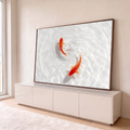 Dois peixes koi laranja nadando em círculo sobre água branca com ondulações e bolhas, quadro decorativo