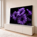 Quadro Decorativo Grande Hibiscos Roxos para Sala Roxo | quadros decorativos para sala | flores de hibisco roxas em close com estames visíveis sobre fundo preto | em Quadros para Sala | Porao dos Quadros