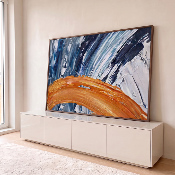 Quadro Decorativo Grande Abstrato Pincelada para Sala Azul | quadros decorativos para sala | pinceladas diagonais azuis e prateadas cortadas por faixa curva laranja e dourada | em Quadros para Sala | Porao dos Quadros