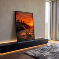 Windsurfistas no mar ao pôr do sol em Alaçati com moinhos de vento e céu laranja, quadro decorativo