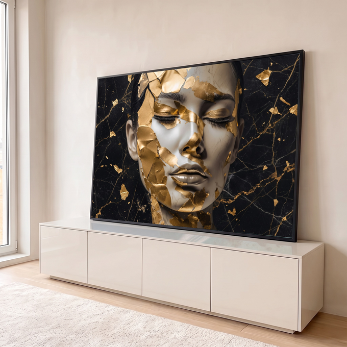 Quadro Decorativo Grande Rosto Folha de Ouro para Sala | quadros decorativos para sala | rosto feminino com olhos fechados coberto por folhas de ouro craqueladas sobre mármore preto | em Quadros para Sala | Porao dos Quadros