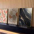 Quadro Decorativo Grande Tríptico Abstrato para Sala Preto | quadros decorativos para sala | tríptico abstrato com pinceladas coloridas, arcos terrosos e preto com veios dourados | Porao dos Quadros