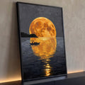 Quadro Decorativo Grande Barco no Mar para Sala Laranja | quadros decorativos para sala | lua cheia dourada refletida no mar com um pequeno barco ao luar | Porao dos Quadros