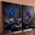 Quadro Decorativo Kit 2 Telas Orquídea e Íris para Sala Azul | quadros decorativos para sala | orquídea azul e íris roxa sobre pedras vulcânicas em fundo preto e branco | Porao dos Quadros