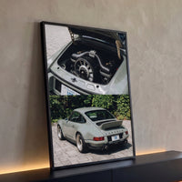Quadro Decorativo Grande Porsche 911 Motor para Sala Verde - Borda Infinita / 100x65cm